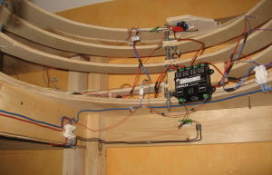 Décodeur servo dans rampe hélicoïdale